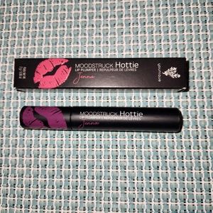 Moodstruck lip plumper hottie Jenna